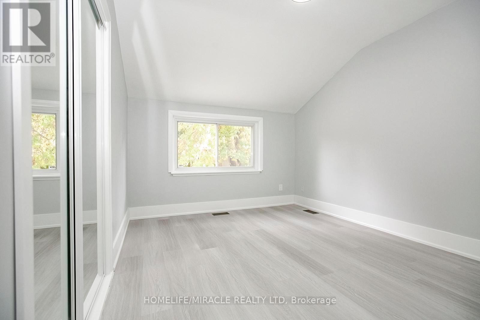 76 Raylawn Crescent, Halton Hills, ON - Indoor Photo Showing Other Room