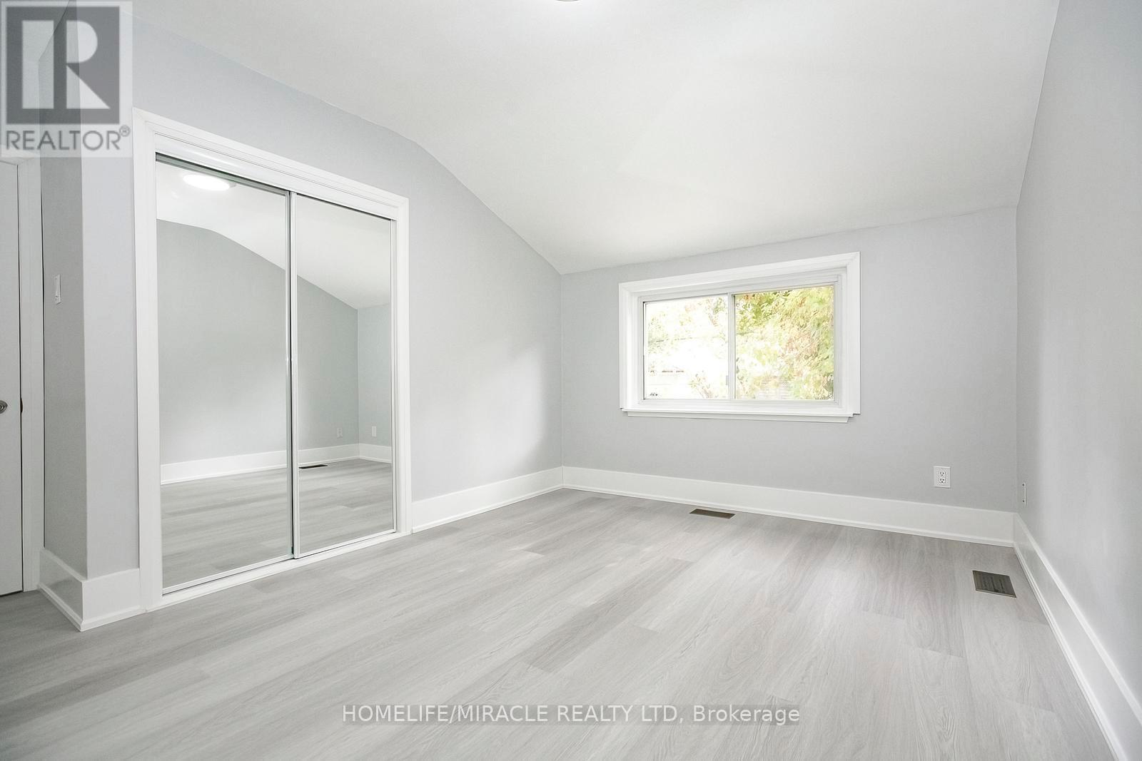 76 Raylawn Crescent, Halton Hills, ON - Indoor Photo Showing Other Room