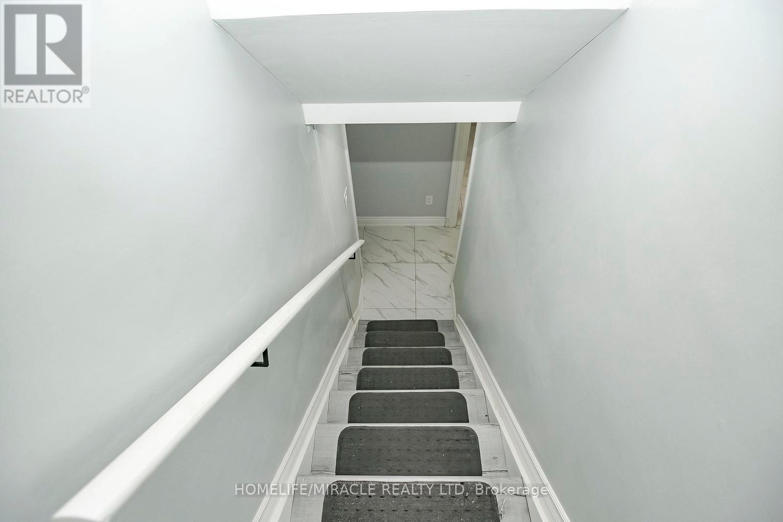 76 Raylawn Crescent, Halton Hills, ON - Indoor Photo Showing Other Room