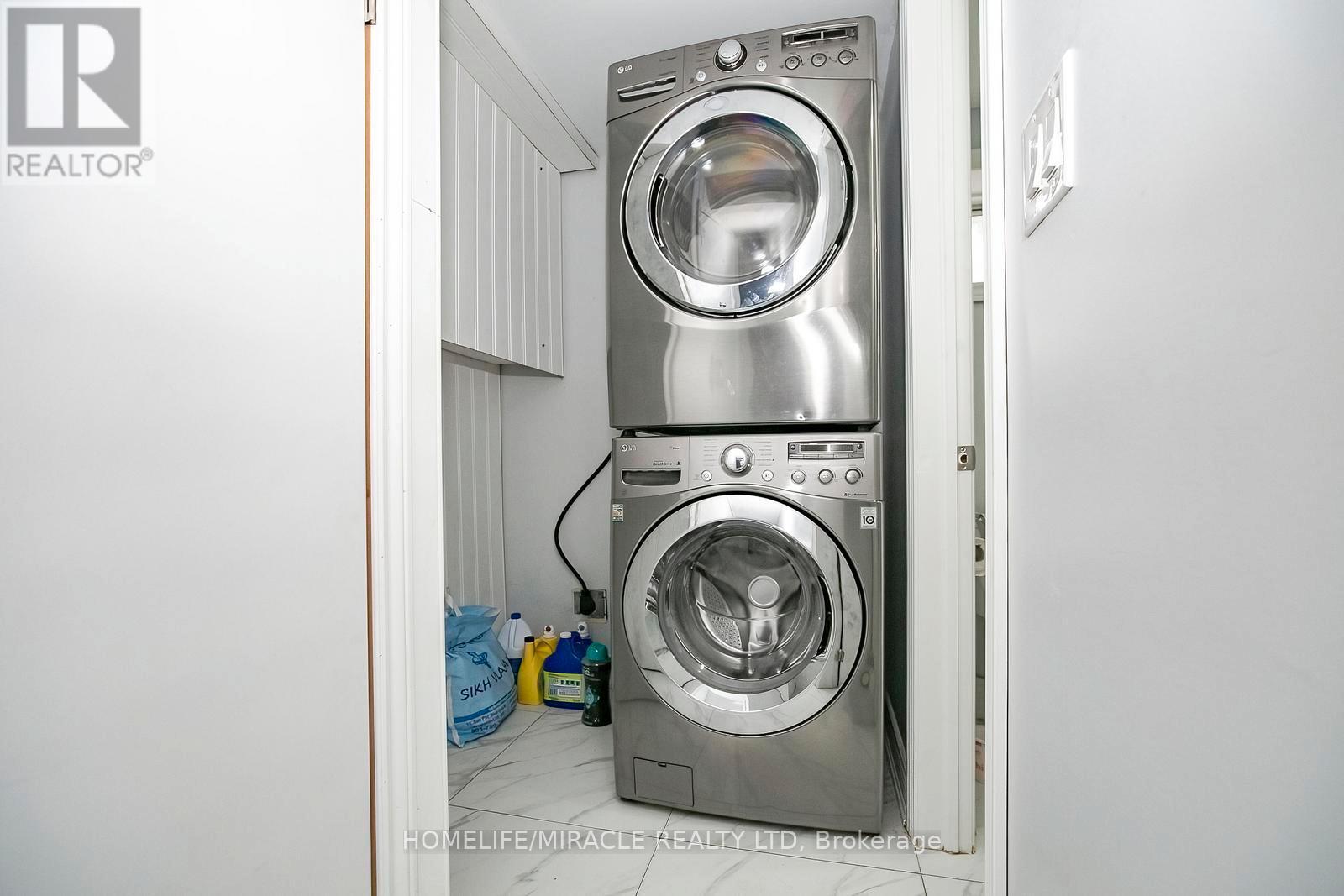 76 Raylawn Crescent, Halton Hills, ON - Indoor Photo Showing Laundry Room