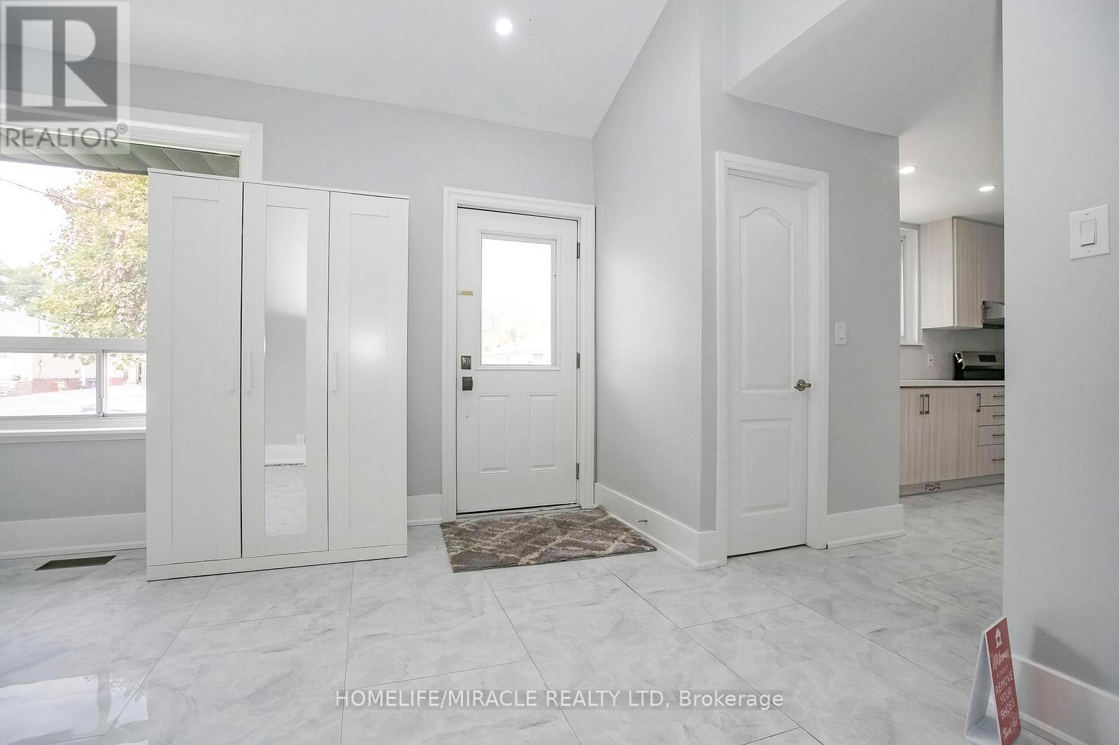 76 Raylawn Crescent, Halton Hills, ON - Indoor Photo Showing Other Room