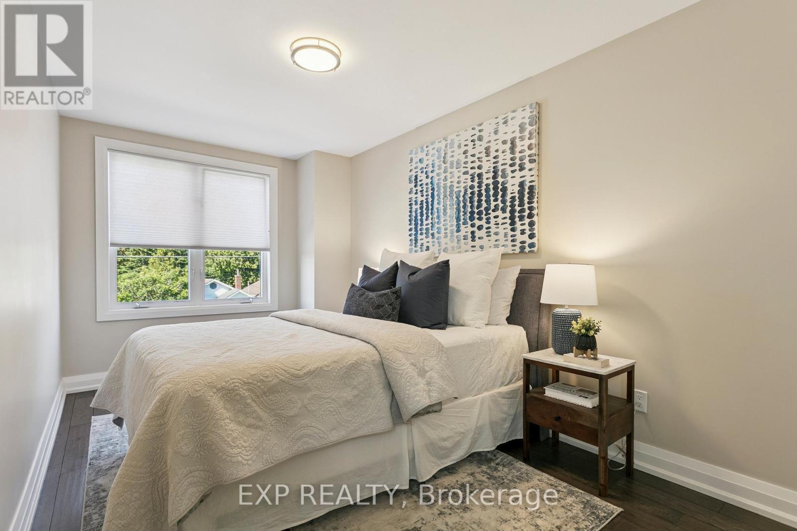 105 Twenty Second Street, Toronto, ON - Indoor Photo Showing Bedroom