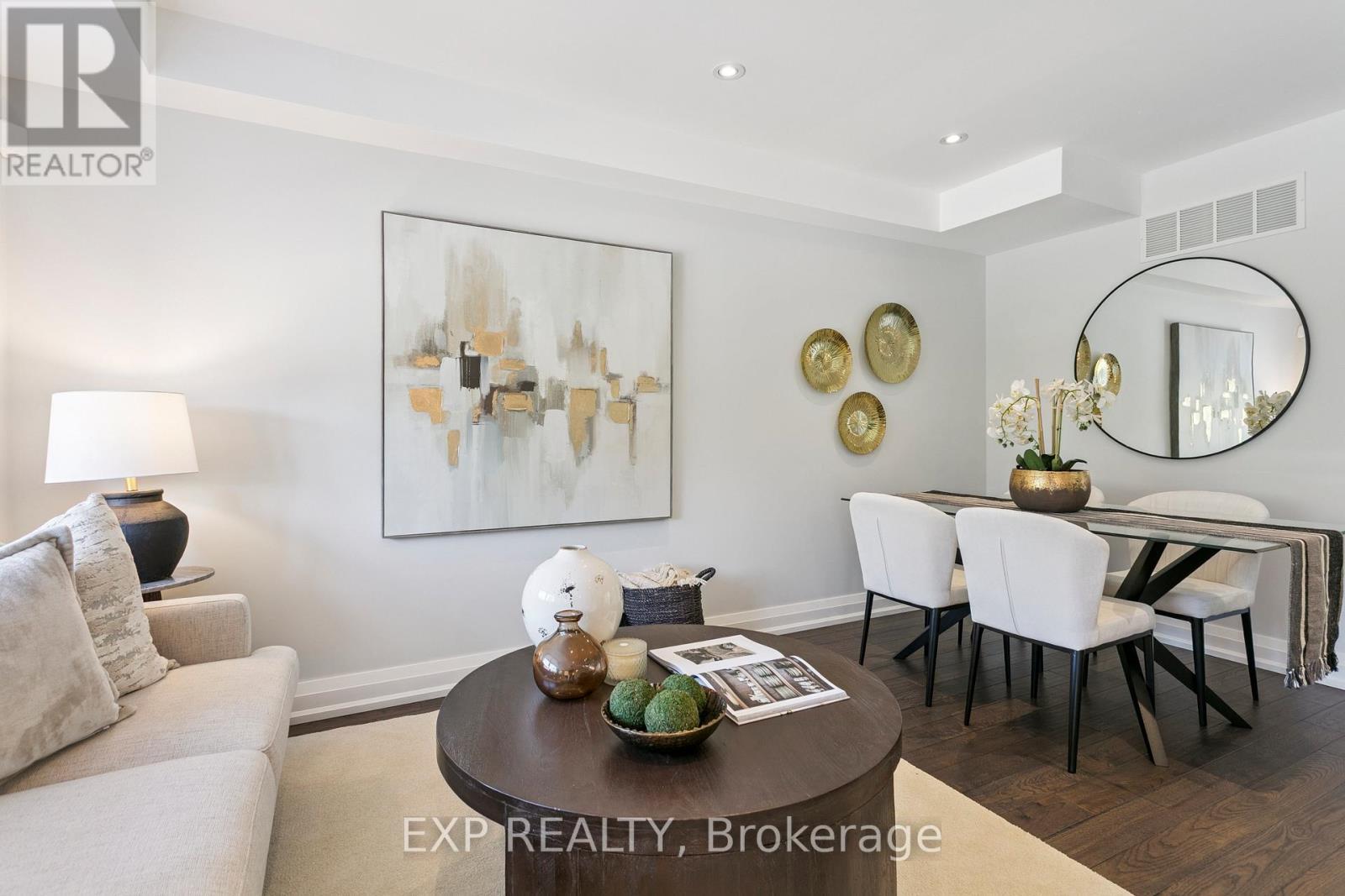 105 Twenty Second Street, Toronto, ON - Indoor