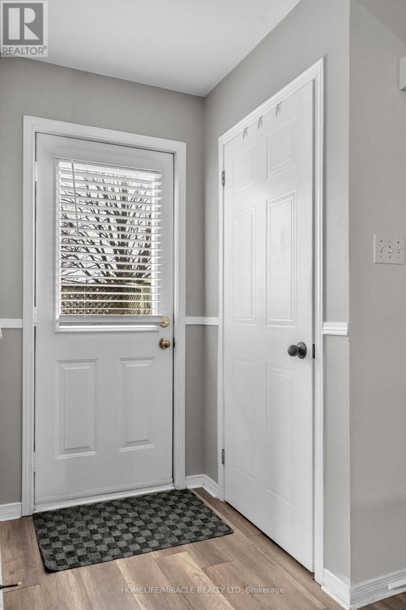 366 Marconi Boulevard, London East, ON - Indoor Photo Showing Other Room