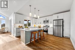 Gorgeous white kitchen w/lots of storage -