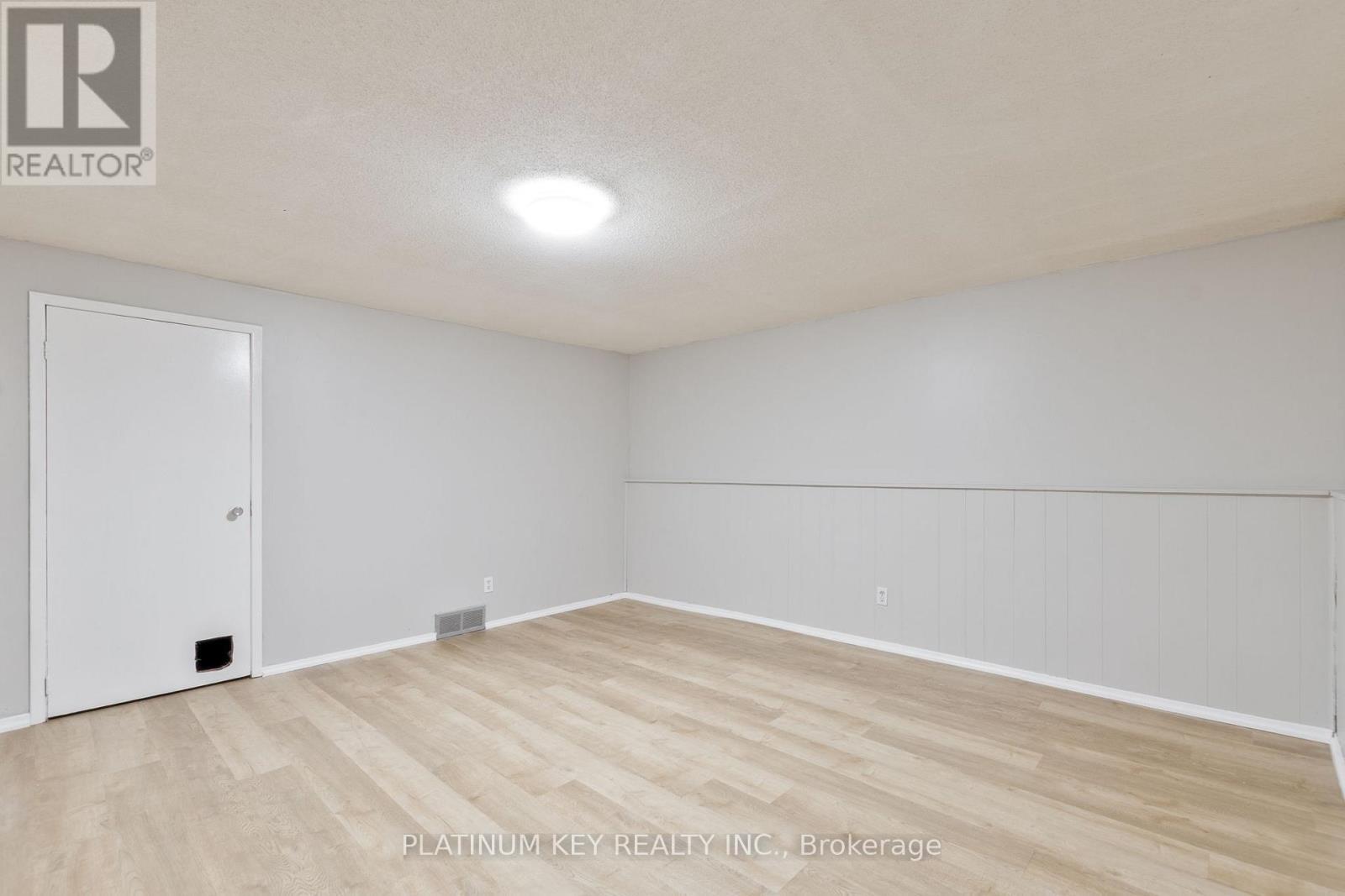 70 - 700 Exeter Road, London South (South X), ON - Indoor Photo Showing Other Room