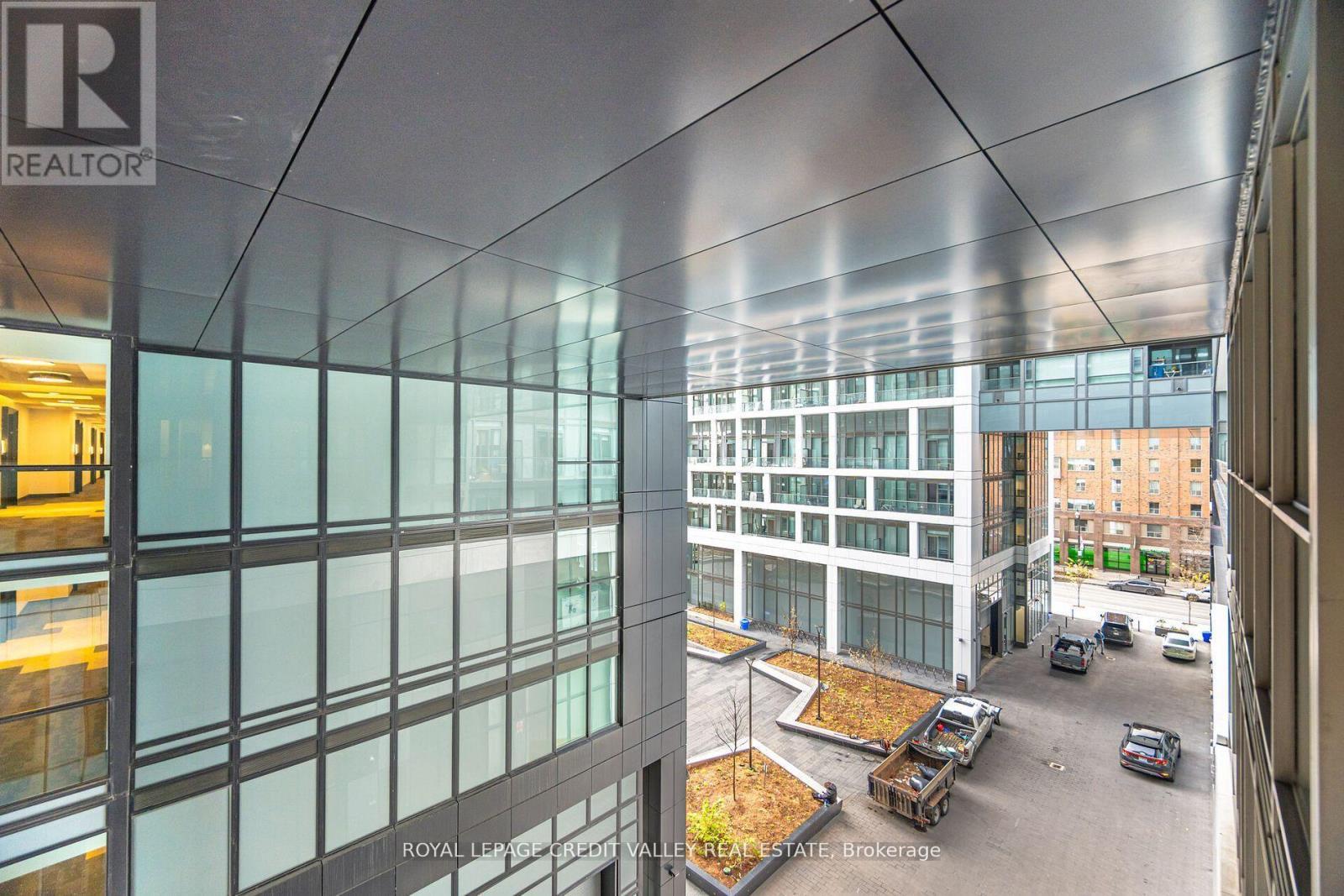 413 - 70 Princess Street E, Toronto, ON - Indoor Photo Showing Other Room