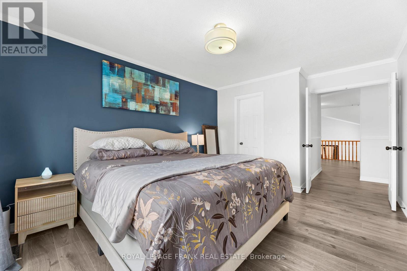 E12 - 1665 Nash Road, Clarington (Courtice), ON - Indoor Photo Showing Bedroom
