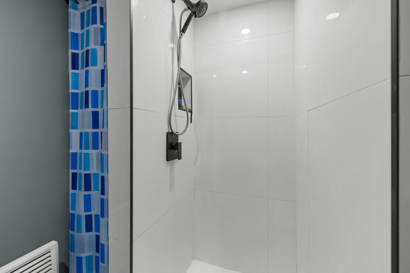 Logement - 178 - 182 67E Rue O., Québec (Charlesbourg), QC - Indoor Photo Showing Bathroom