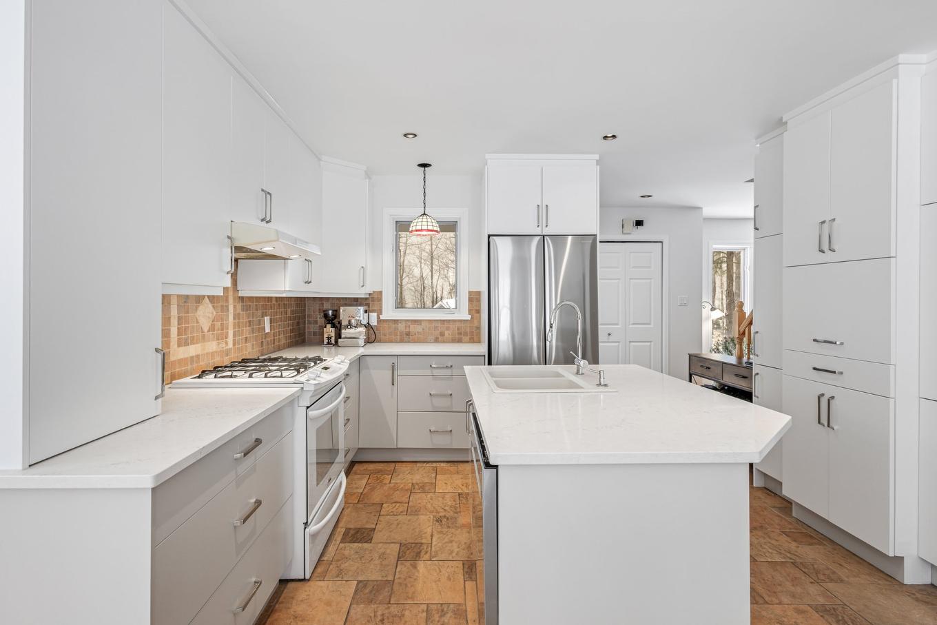 Cuisine - 114 Ch. Du Mont-Shefford, Shefford, QC - Indoor Photo Showing Kitchen