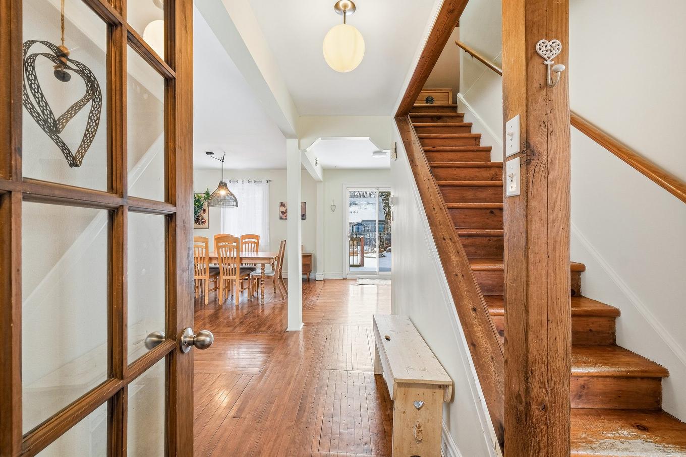 Hall d'entrée/Vestibule - 1055 Rue St-Jacques, Longueuil (Le Vieux-Longueuil), QC - Indoor Photo Showing Other Room