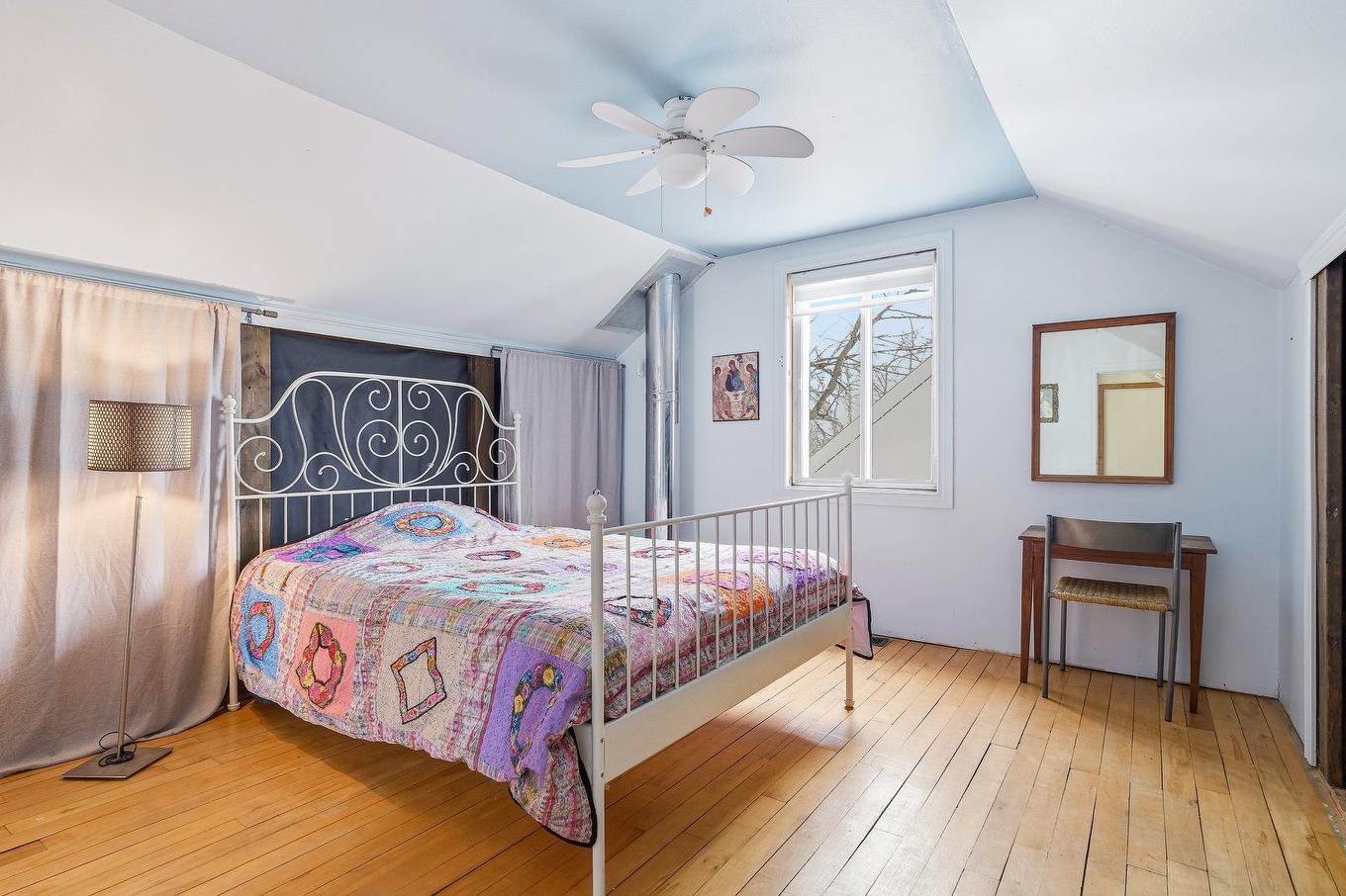 Chambre à coucher principale - 1055 Rue St-Jacques, Longueuil (Le Vieux-Longueuil), QC - Indoor Photo Showing Bedroom