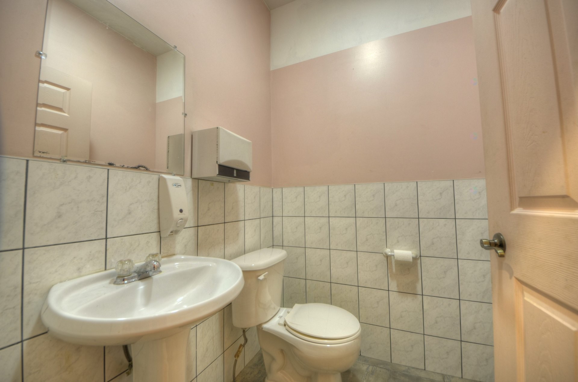 Salle d'eau - 1454 Rue Atateken, Montréal (Ville-Marie), QC - Indoor Photo Showing Bathroom