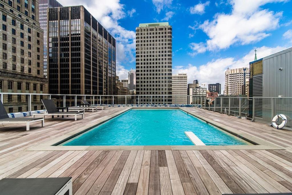 Piscine - 2505-495 Av. Viger O., Montréal (Ville-Marie), QC - Outdoor With In Ground Pool