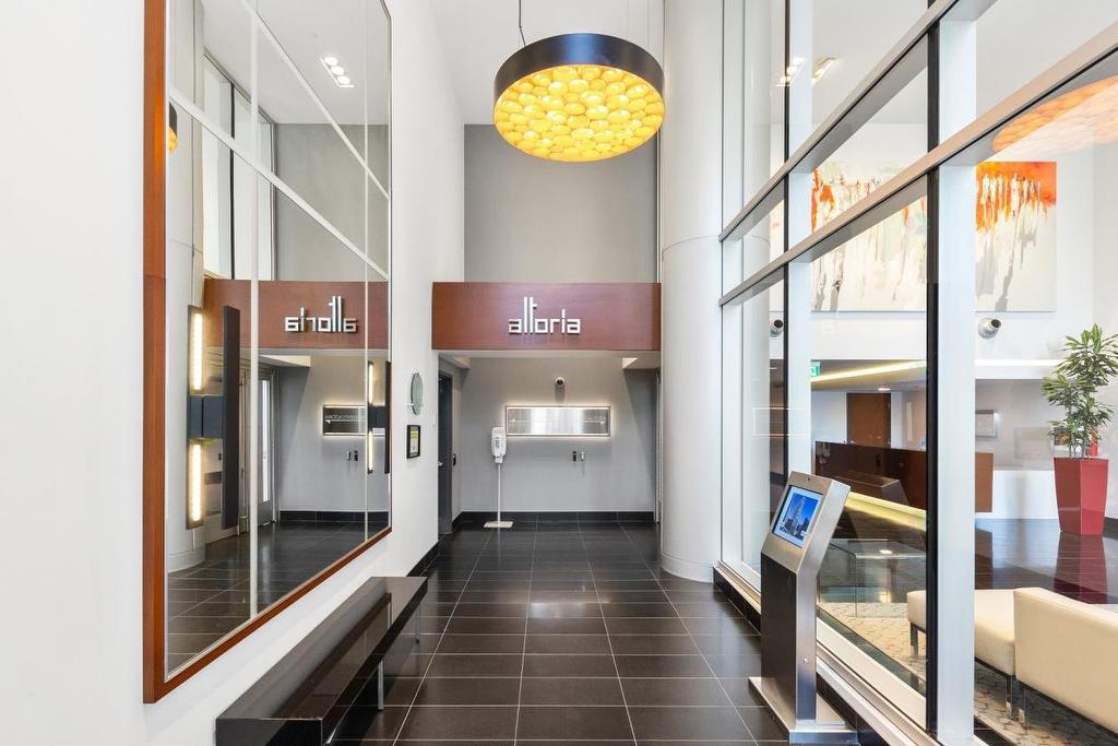 Hall d'entrée/Vestibule - 2505-495 Av. Viger O., Montréal (Ville-Marie), QC - Indoor Photo Showing Other Room