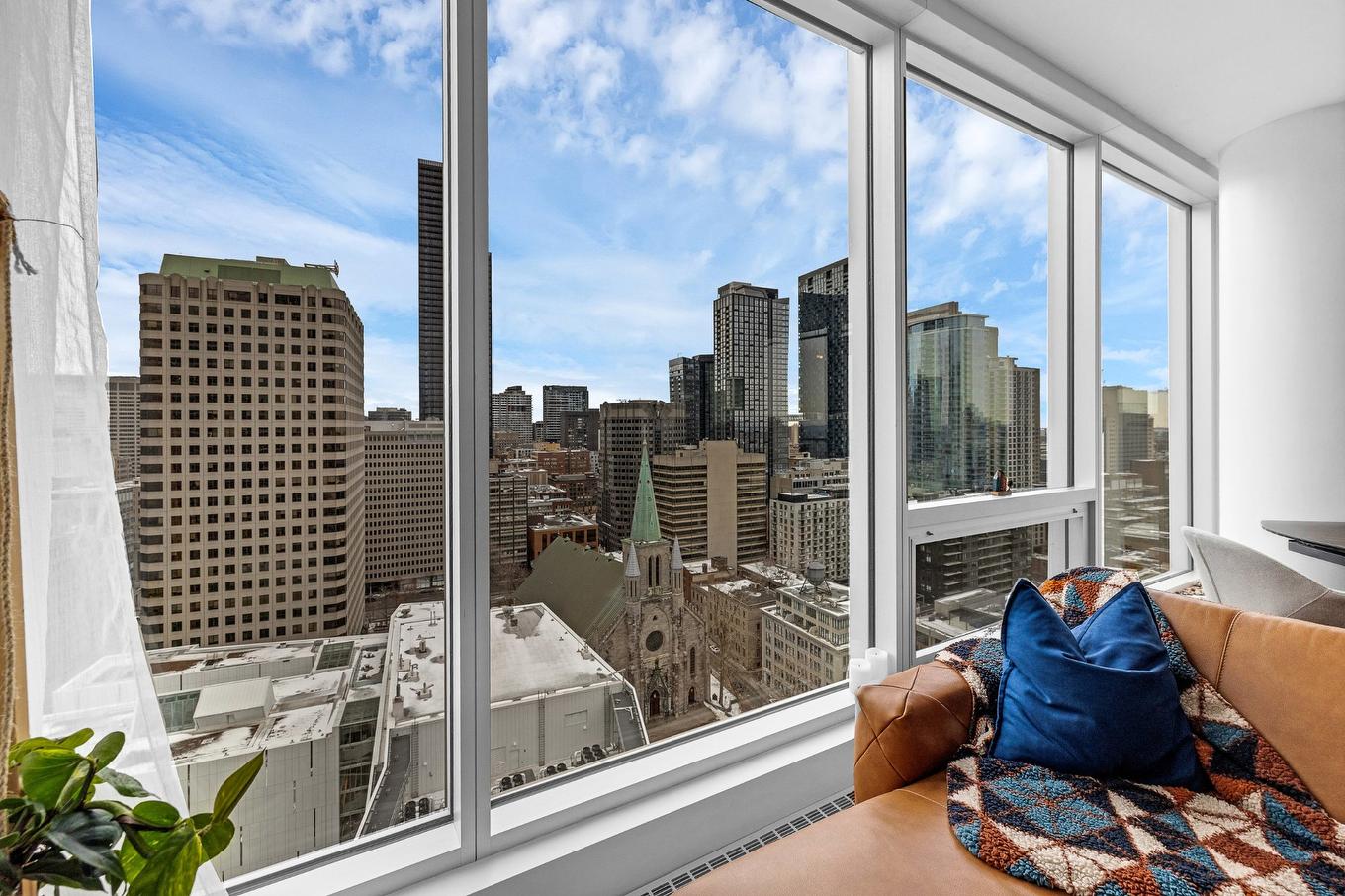 Vue - 2505-495 Av. Viger O., Montréal (Ville-Marie), QC - Photo Showing Other Room