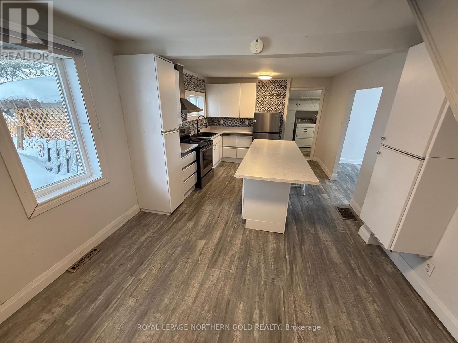 27 Rowan Avenue, Kirkland Lake (Kl & Area), ON - Indoor