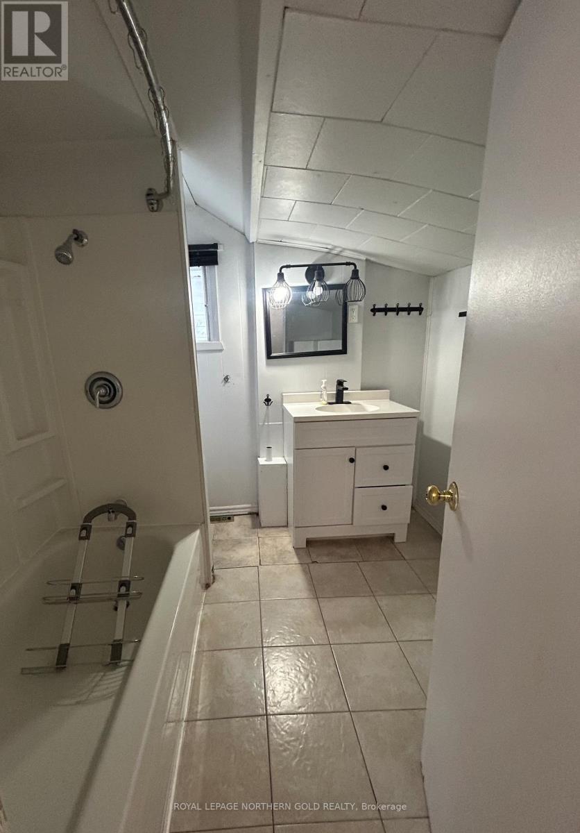 27 Rowan Avenue, Kirkland Lake (Kl & Area), ON - Indoor