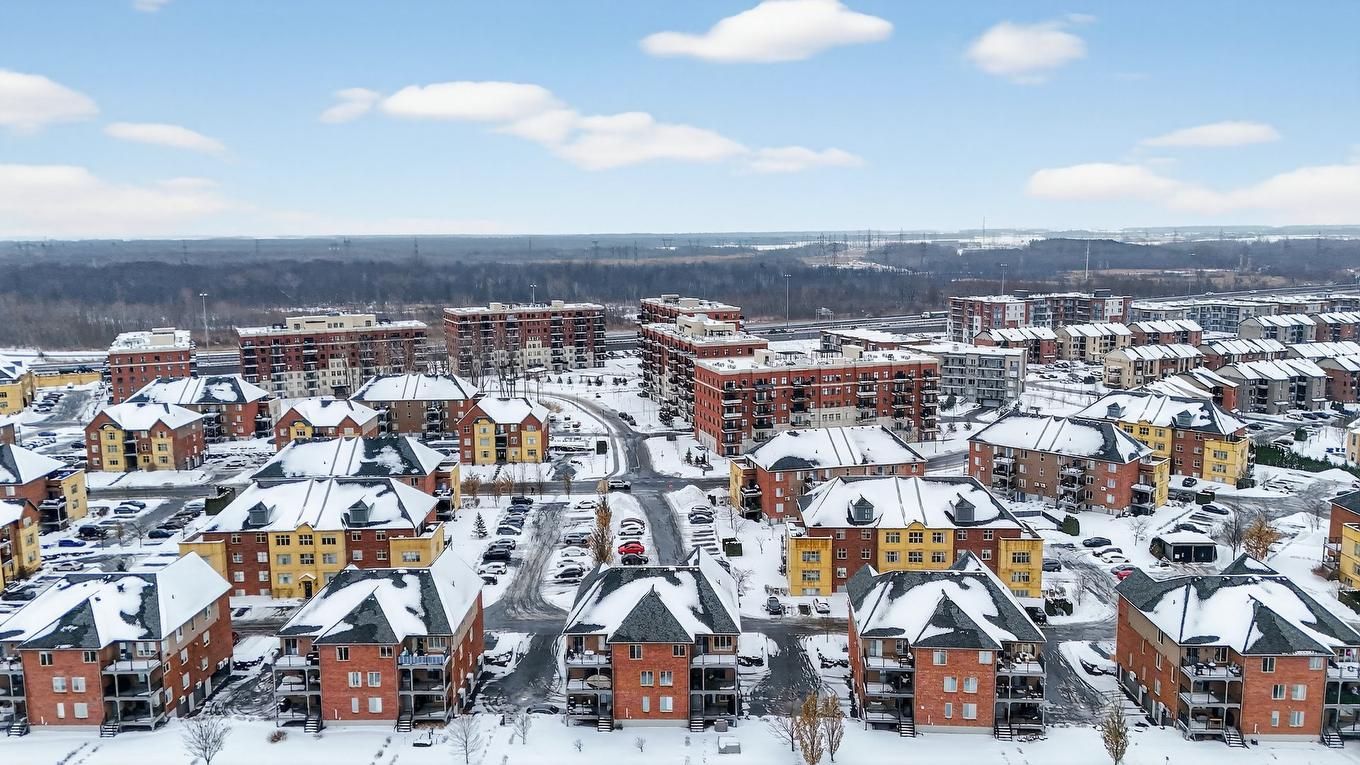Photo aérienne - 5-6130 Rue De Lusa, Brossard, QC - Outdoor With View