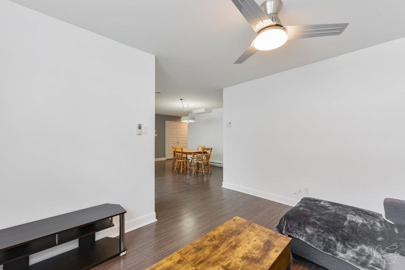 Living room - 149 Rue Desormeaux, Saint-Jérôme, QC - Indoor