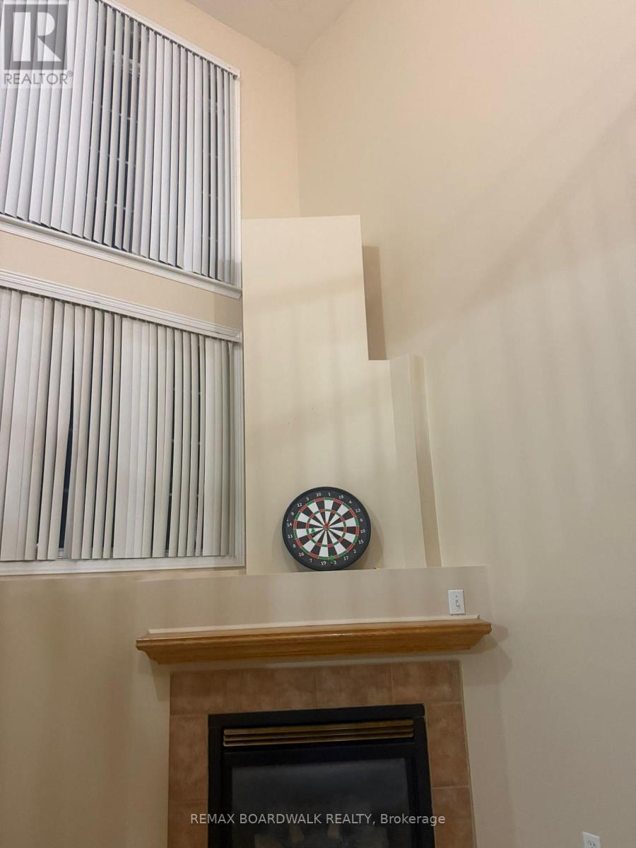 6 Briston Private, Ottawa, ON