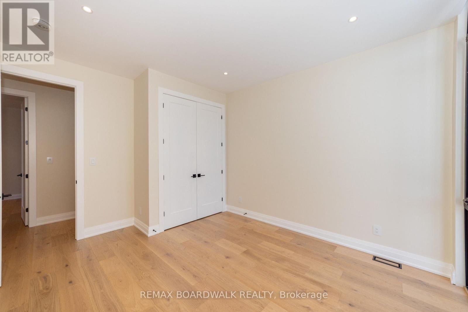 577 Melbourne Avenue, Ottawa, ON - Indoor Photo Showing Other Room