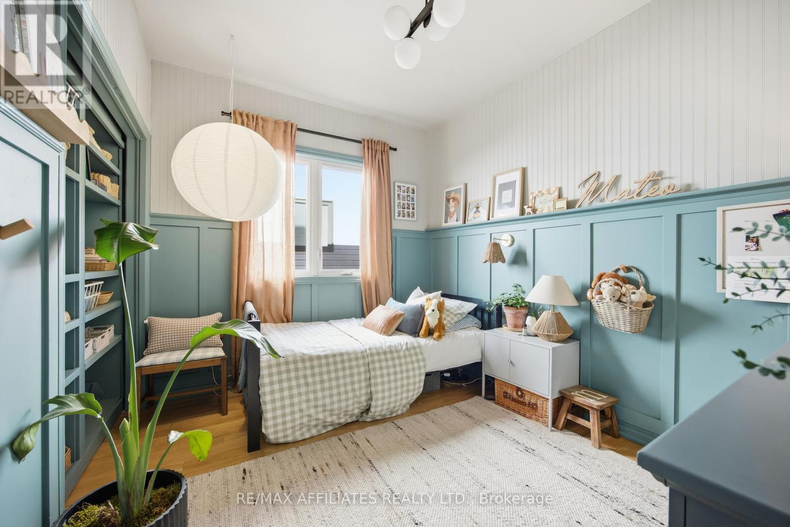 19 Senators Gate Drive, Perth, ON - Indoor Photo Showing Bedroom