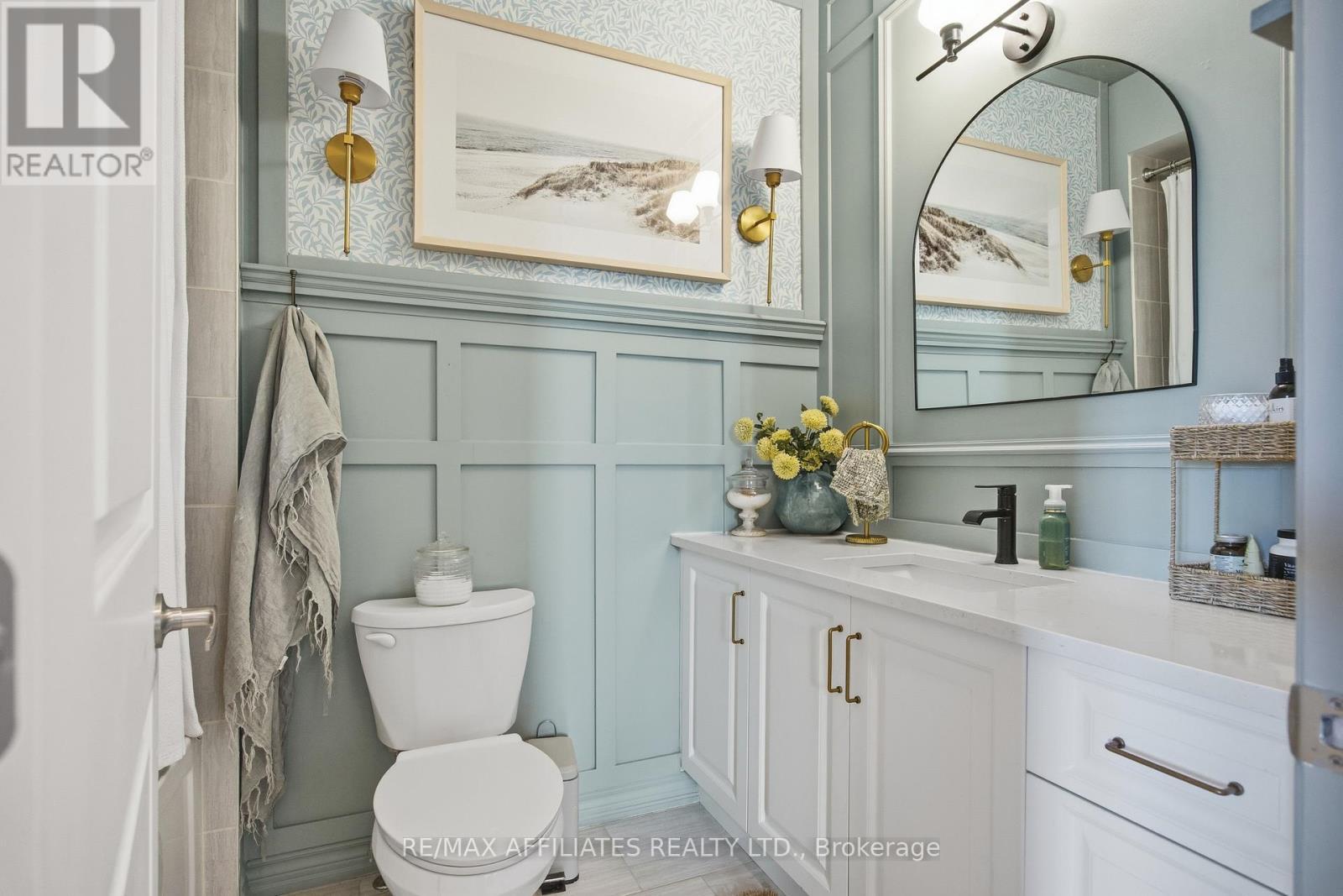 19 Senators Gate Drive, Perth, ON - Indoor Photo Showing Bathroom