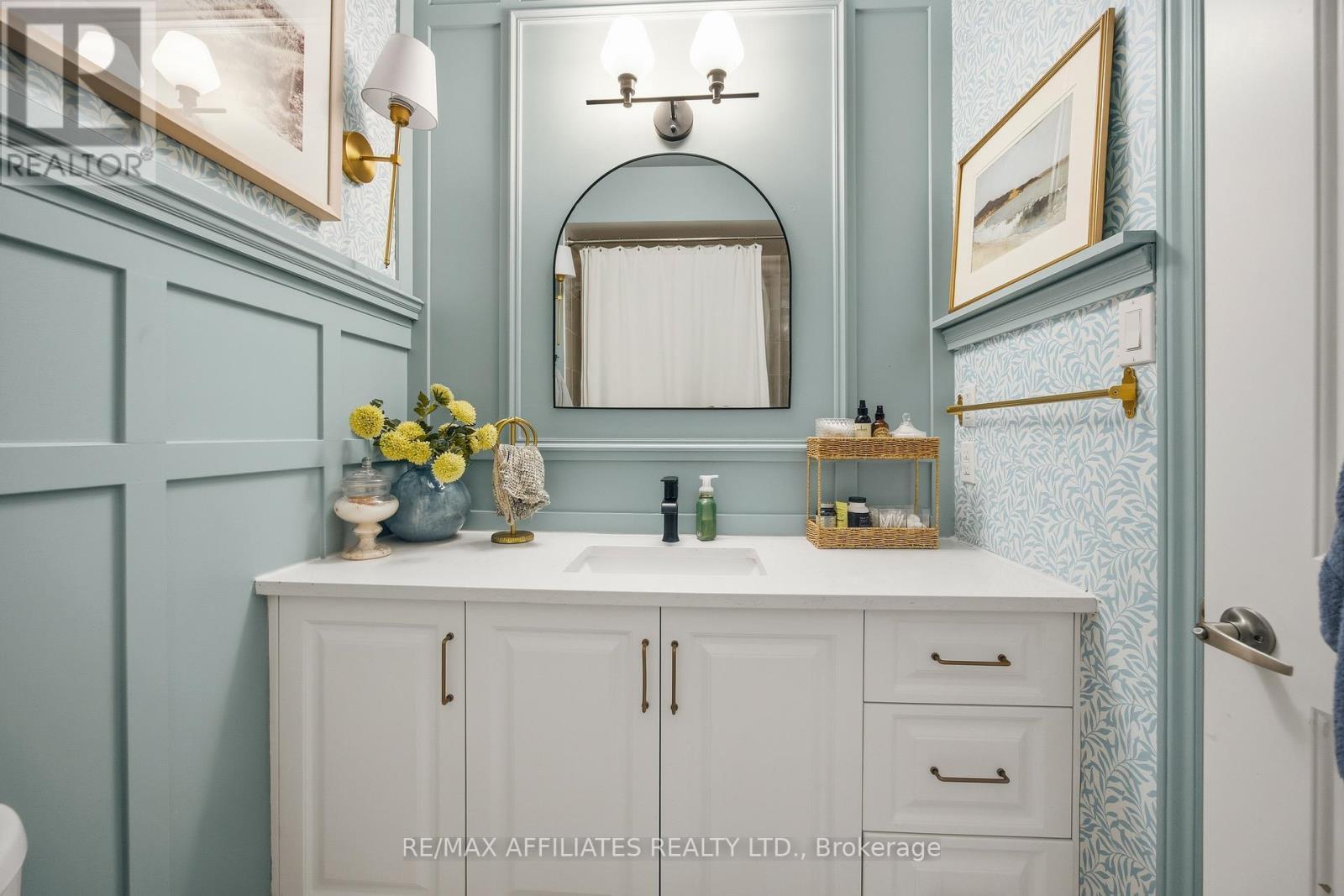 19 Senators Gate Drive, Perth, ON - Indoor Photo Showing Bathroom