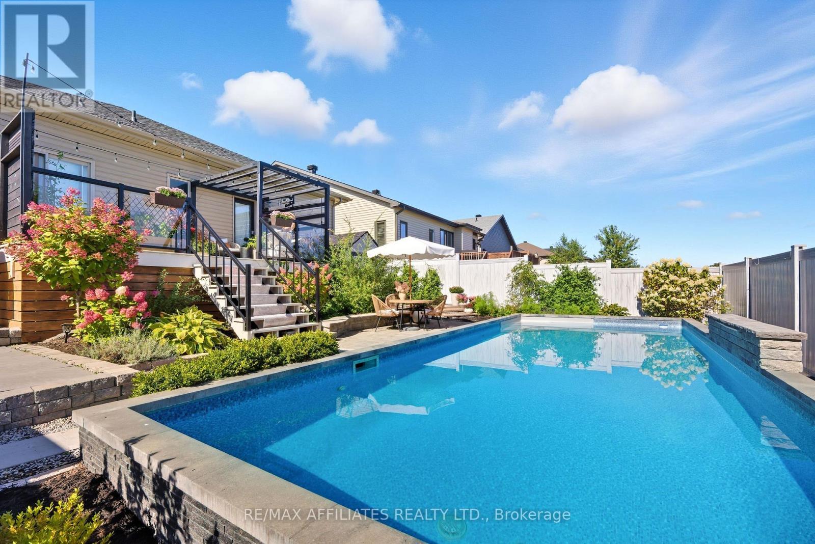 19 Senators Gate Drive, Perth, ON - Outdoor With In Ground Pool