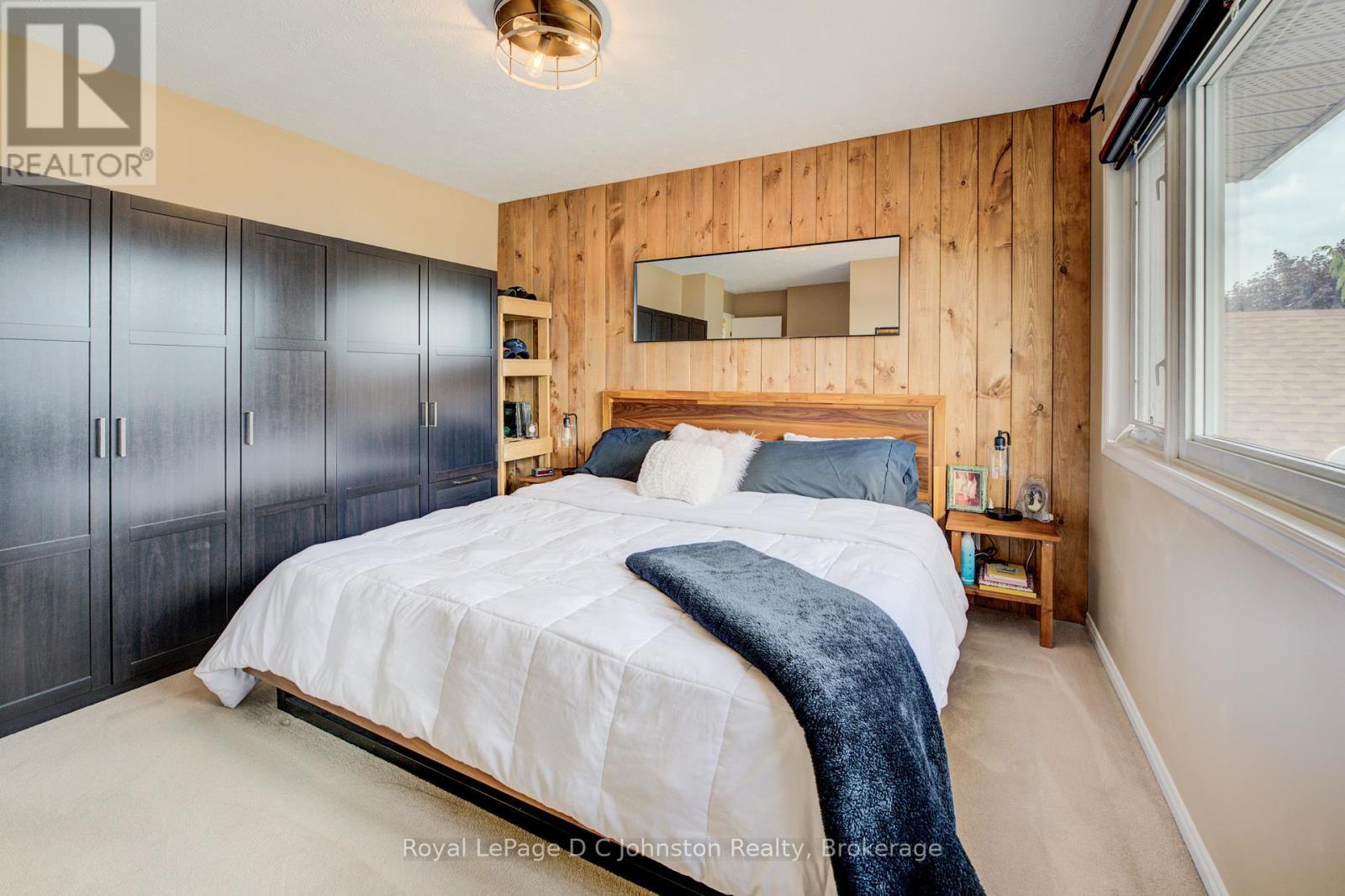 254 Scott Road, Cambridge, ON - Indoor Photo Showing Bedroom