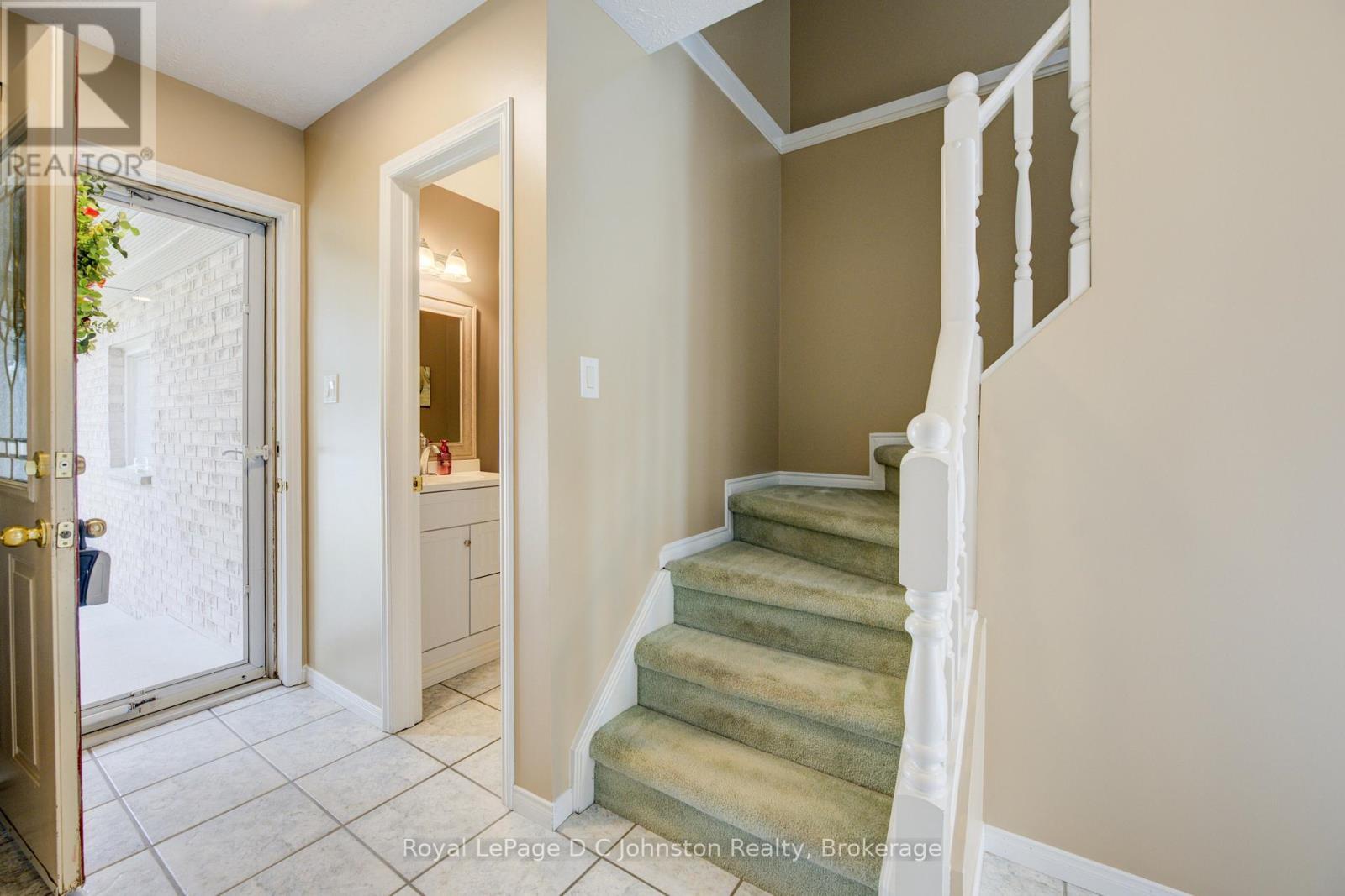 254 Scott Road, Cambridge, ON - Indoor Photo Showing Other Room