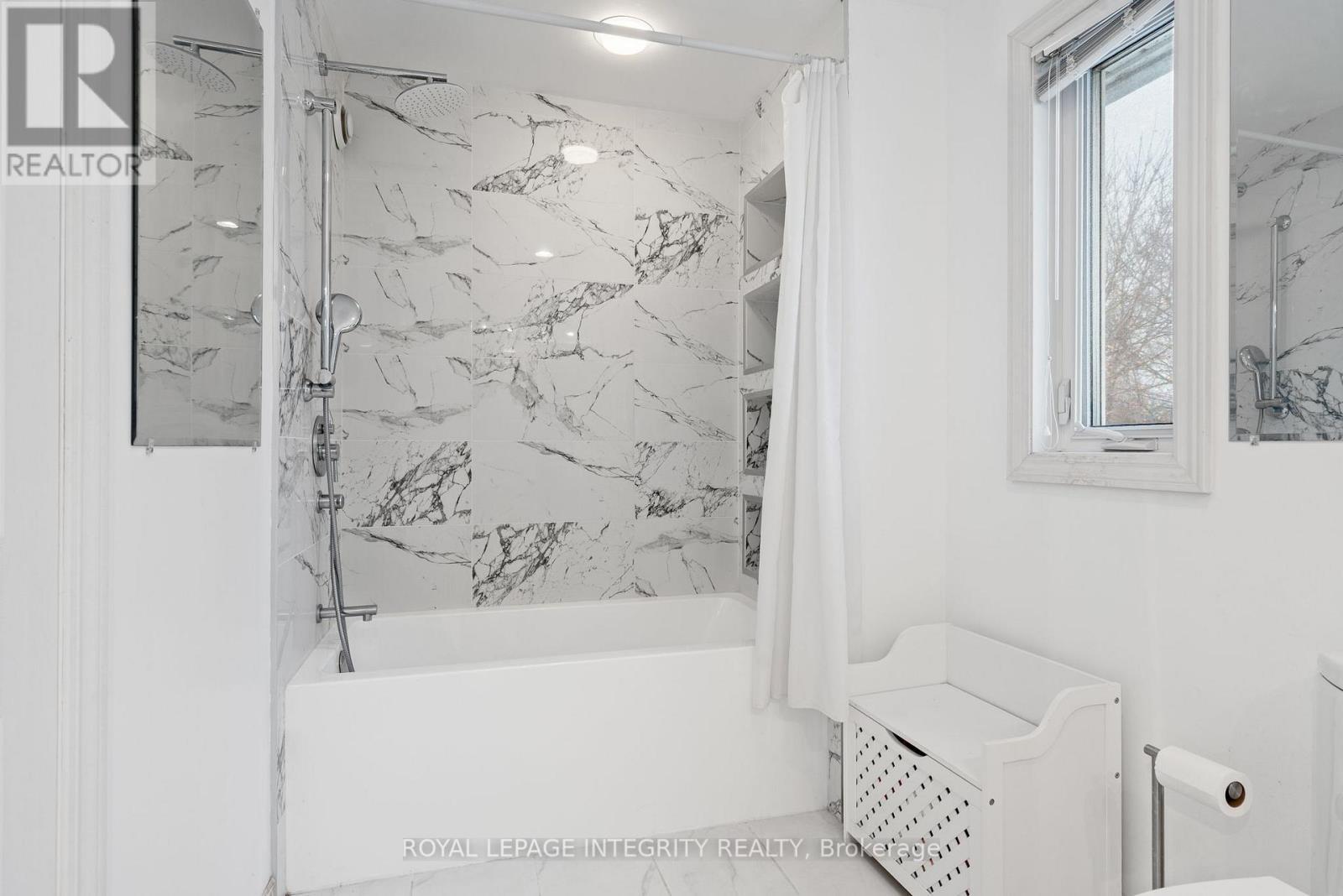 16 St Andrews Circle, Ottawa, ON - Other