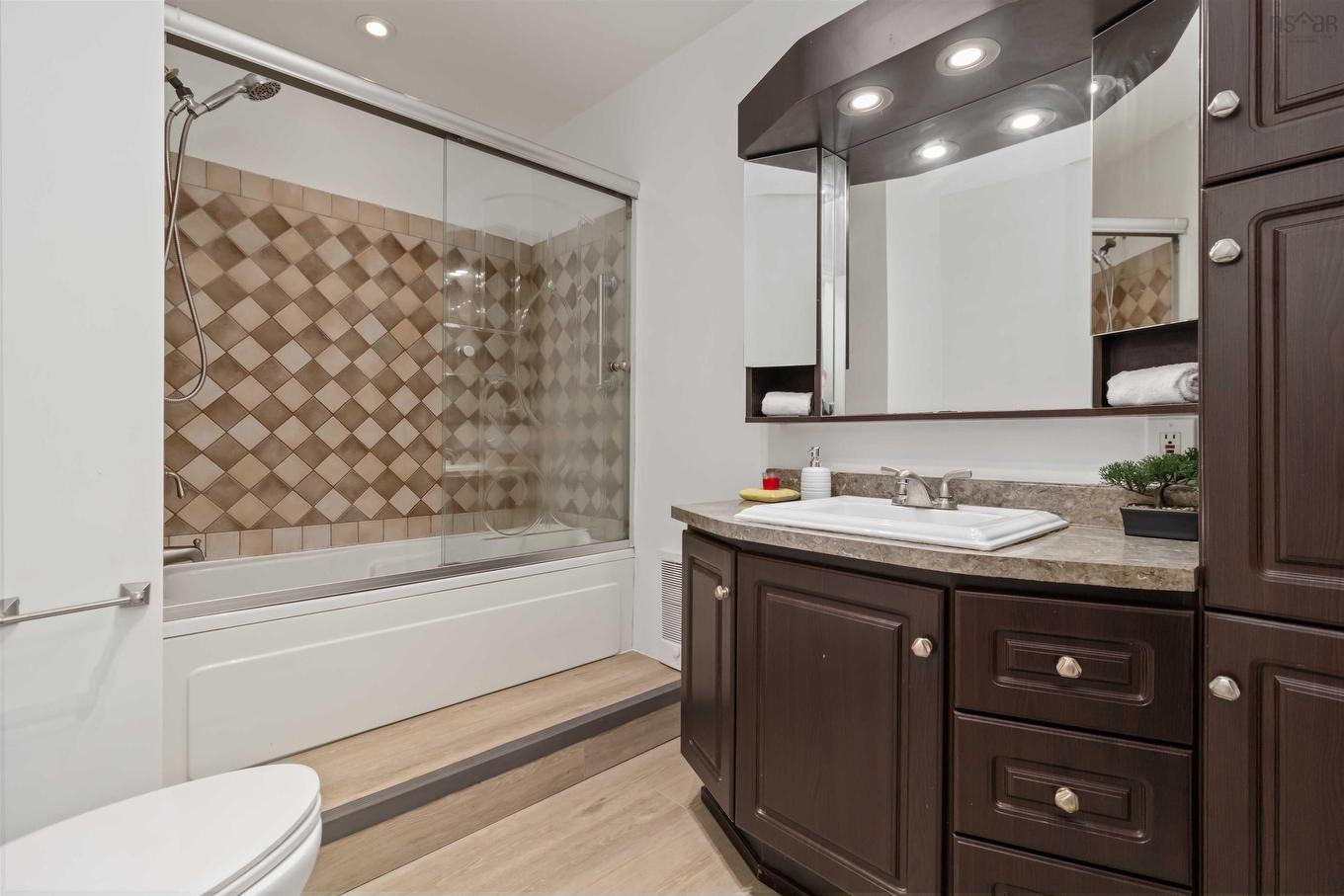 30 Woodcrest Avenue, Halifax, NS