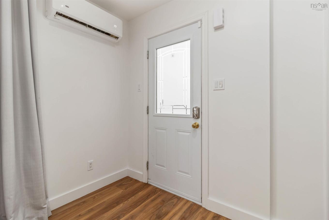 30 Woodcrest Avenue, Halifax, NS