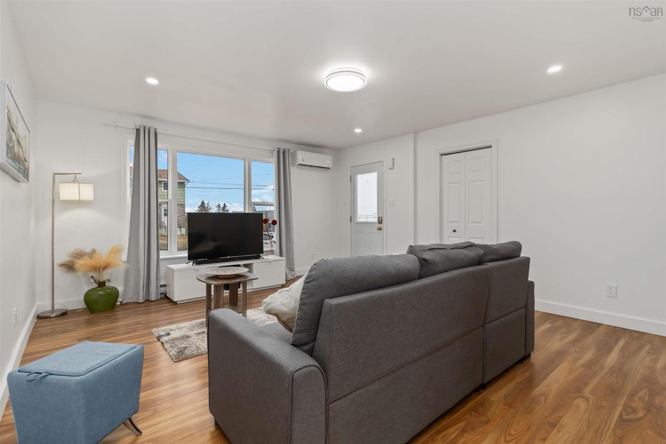 30 Woodcrest Avenue, Halifax, NS