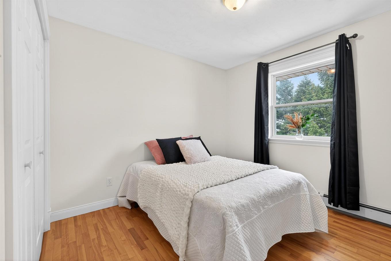 16 Arthur Holland Drive, Summerside, PE