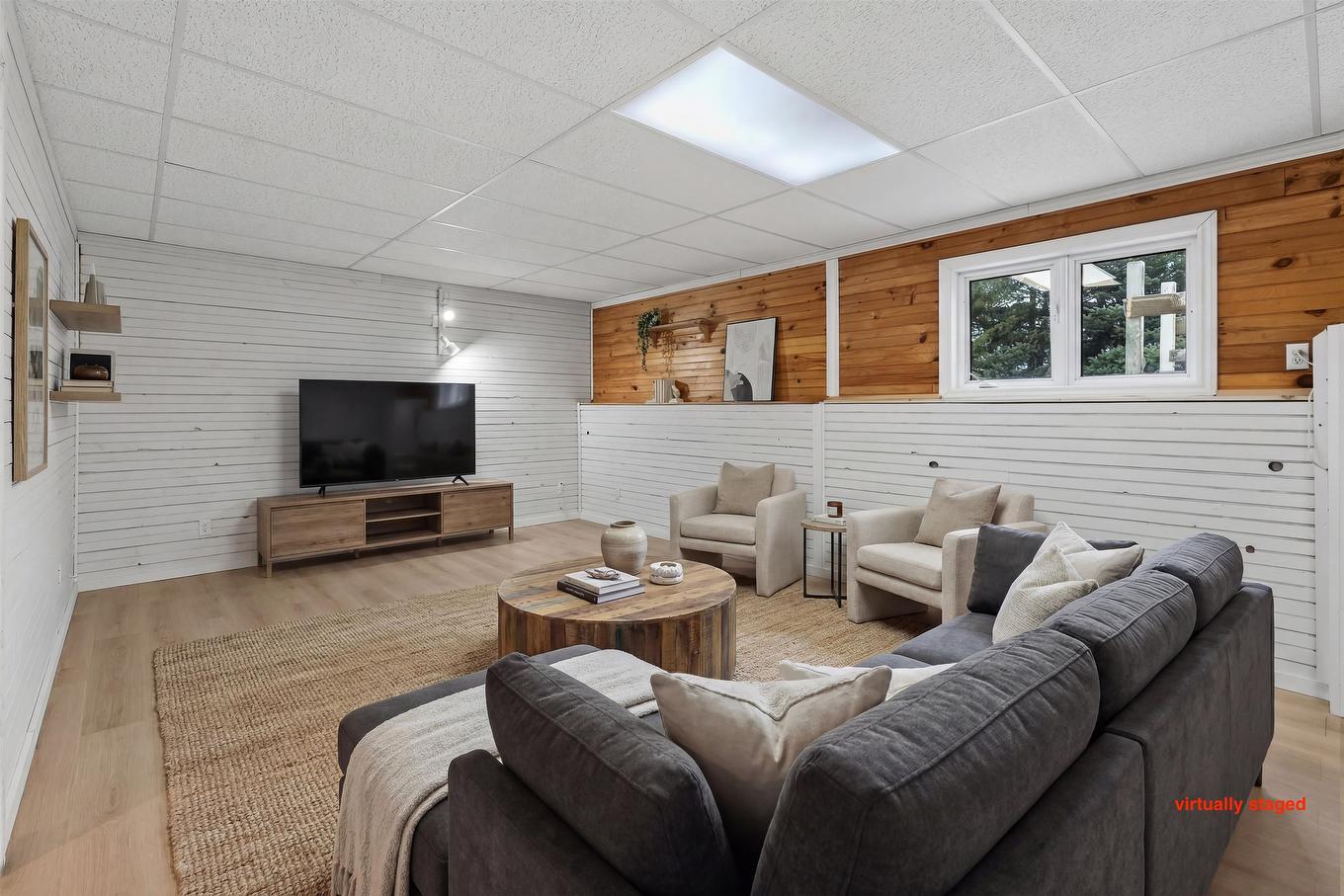 16 Arthur Holland Drive, Summerside, PE