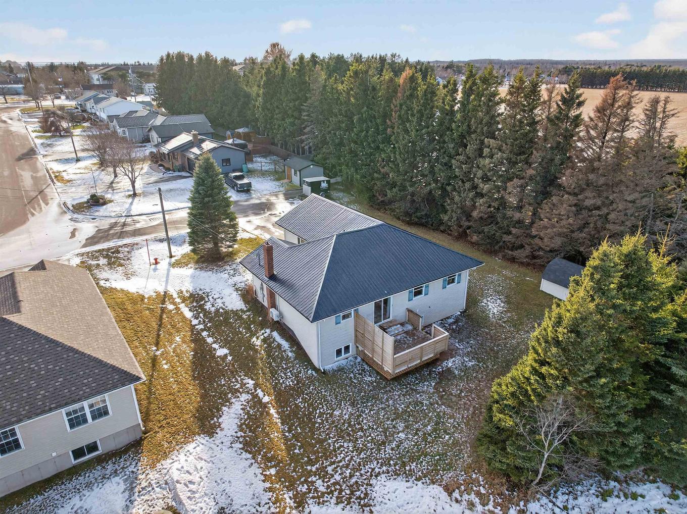 16 Arthur Holland Drive, Summerside, PE