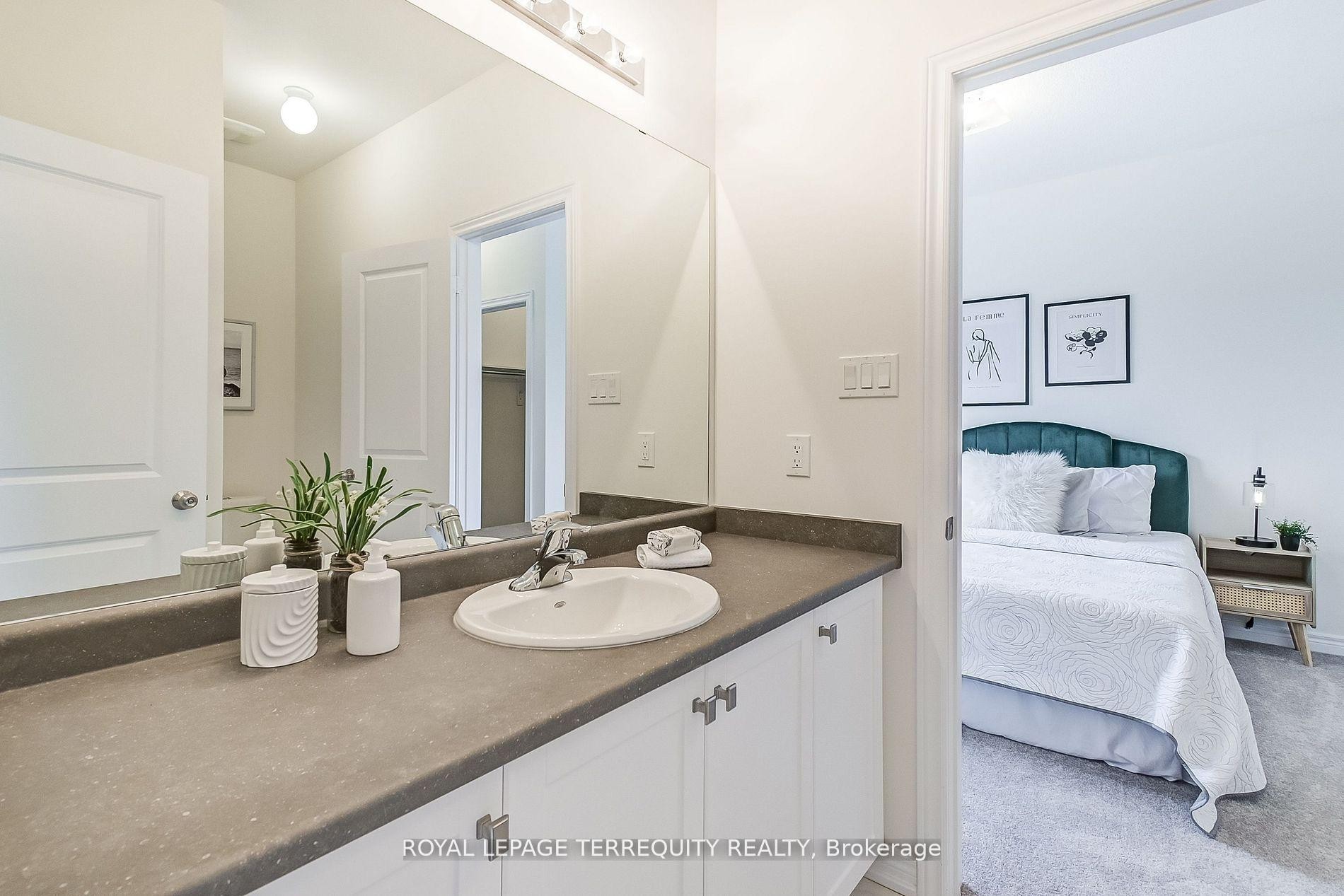 244 Mckean Drive, Whitchurch-Stouffville, ON - Indoor Photo Showing Bathroom