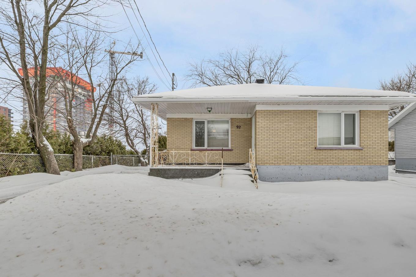 Façade - 92 Rue St-Édouard, Lévis (Desjardins), QC - Outdoor