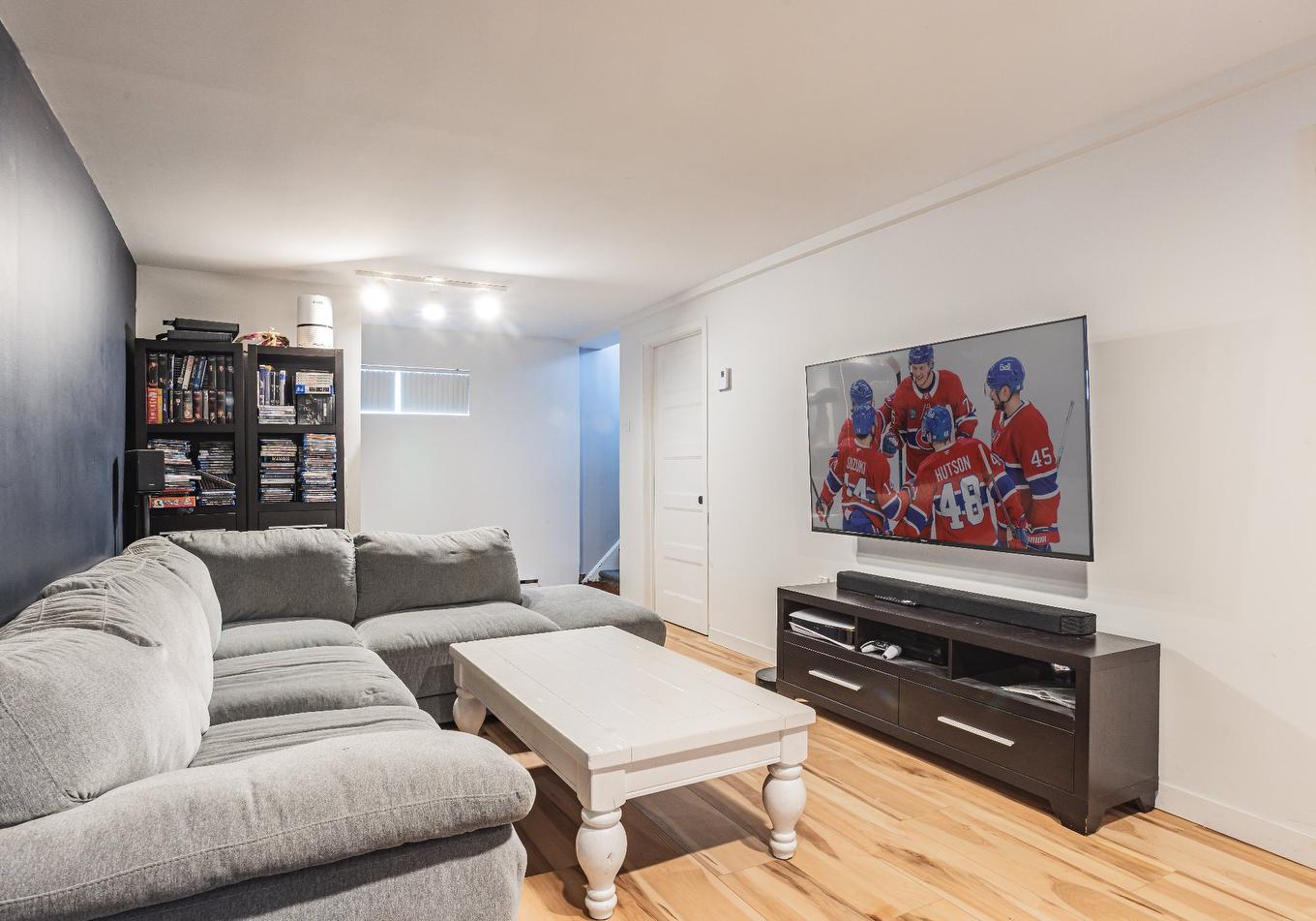 Autre - 1530 Route De La Cité-Des-Jeunes, Saint-Lazare, QC - Indoor Photo Showing Living Room