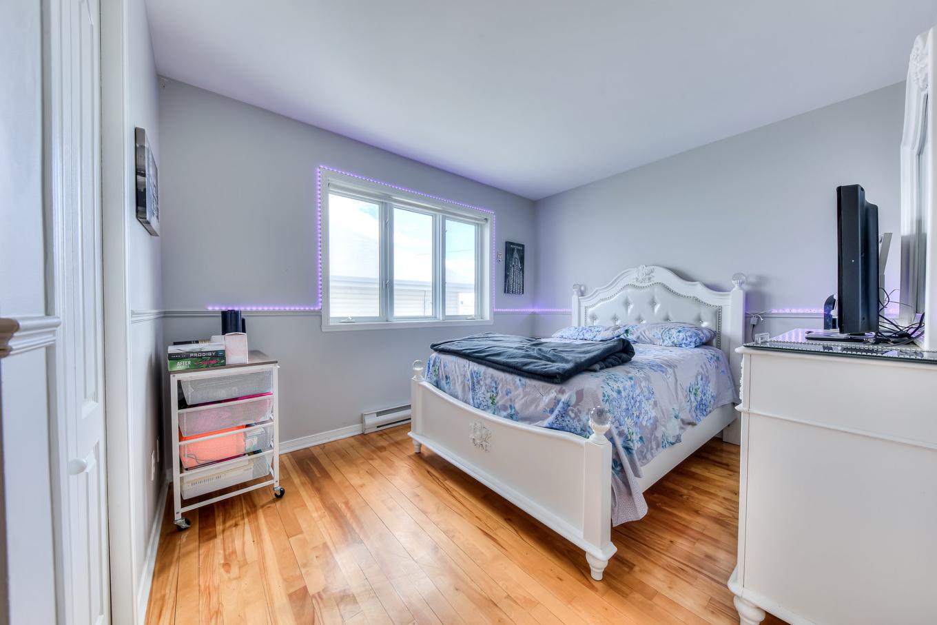 Bedroom - 20500 Rue Des Sports, Mirabel, QC - Indoor Photo Showing Bedroom