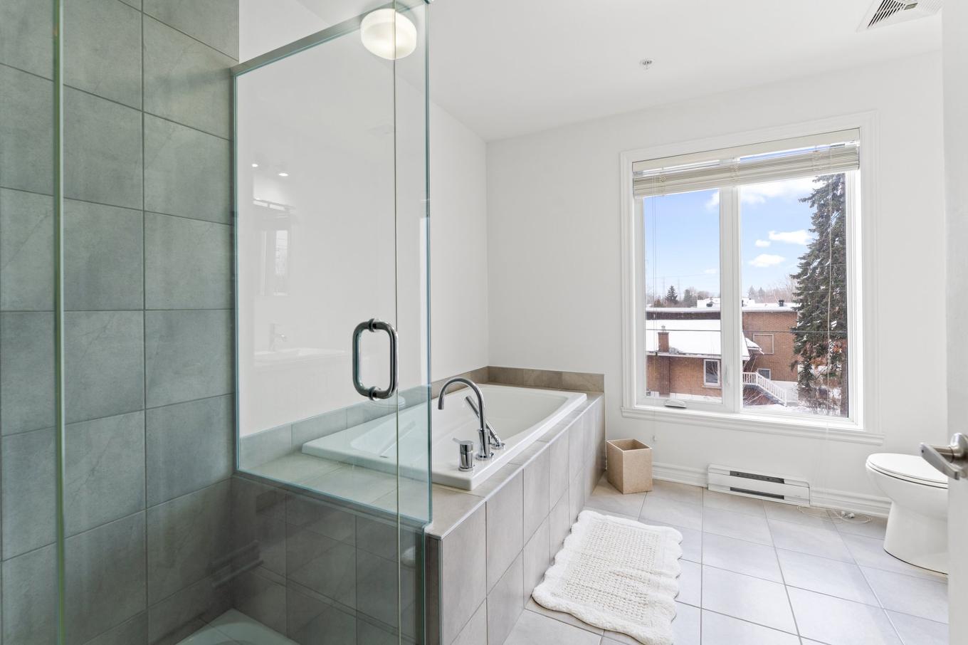 Bathroom - 301-121 Rue François-Souillard, Laval (Laval-Des-Rapides), QC - Indoor Photo Showing Bathroom