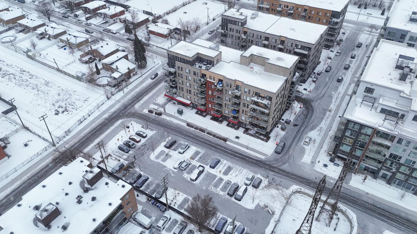 Exterior - 301-121 Rue François-Souillard, Laval (Laval-Des-Rapides), QC -