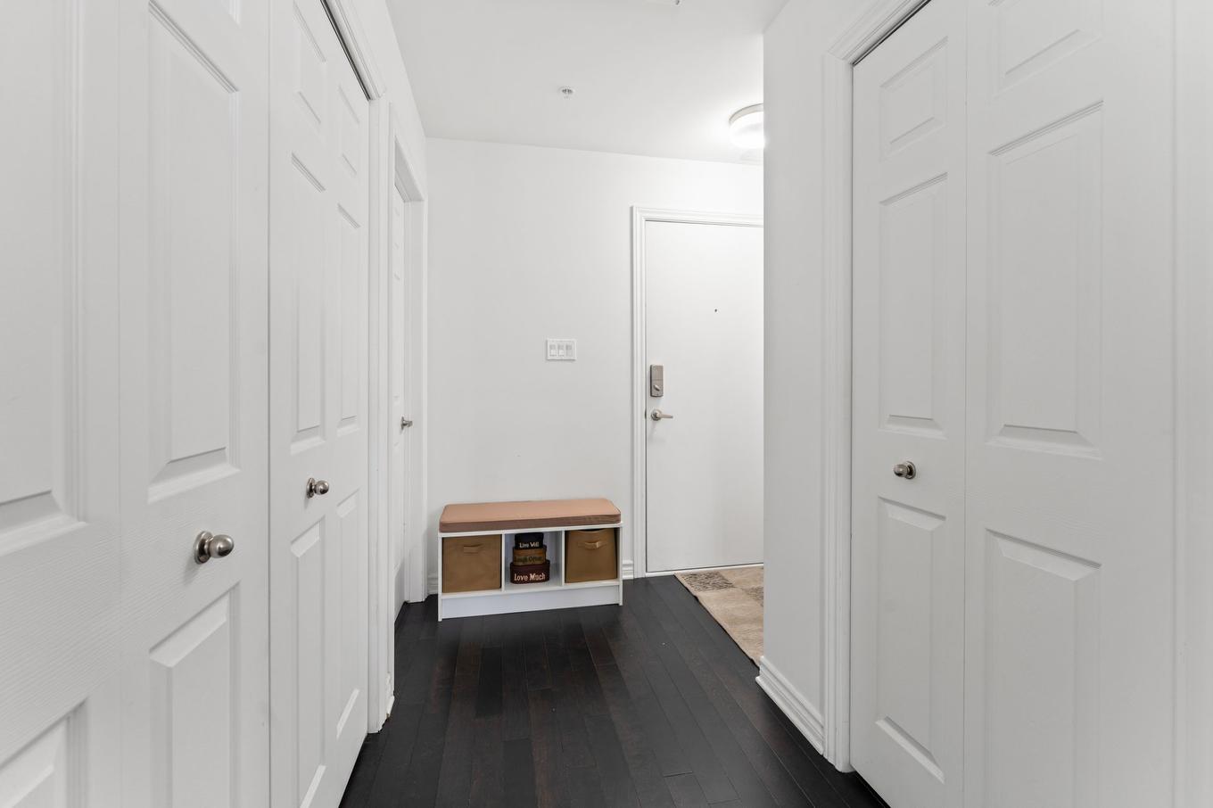 Hall - 301-121 Rue François-Souillard, Laval (Laval-Des-Rapides), QC - Indoor Photo Showing Other Room