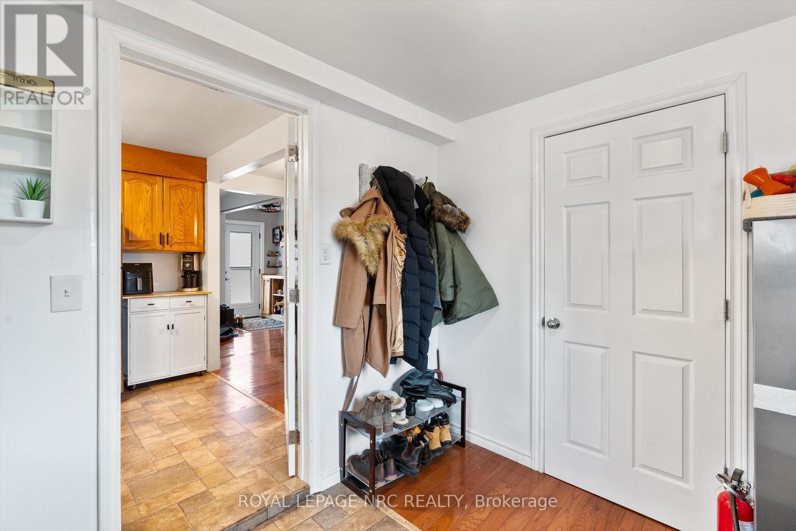 7552 Dorchester Road, Niagara Falls (Oldfield), ON - Indoor