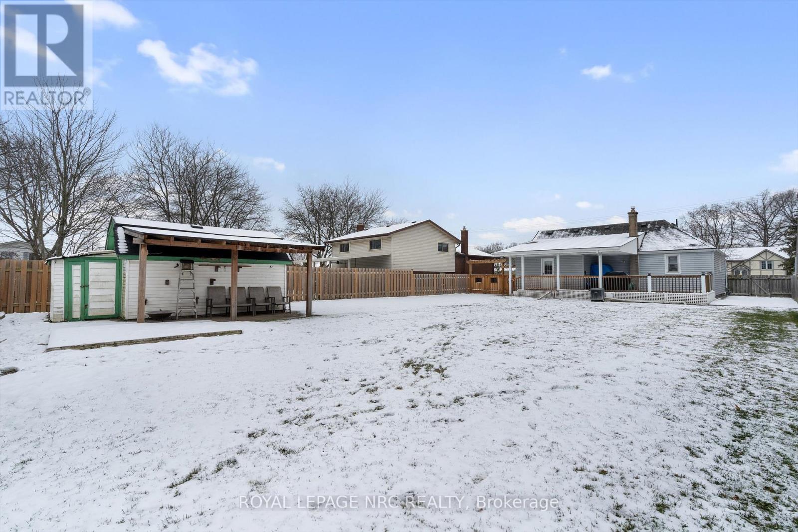 7552 Dorchester Road, Niagara Falls (Oldfield), ON - Outdoor With Deck Patio Veranda