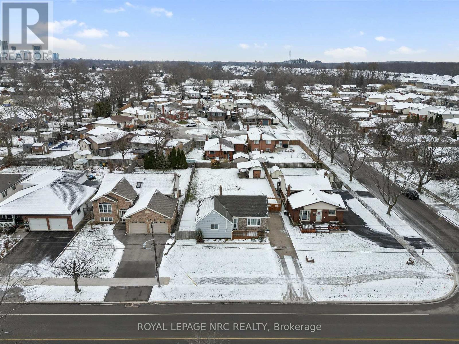 7552 Dorchester Road, Niagara Falls (Oldfield), ON - Outdoor With View