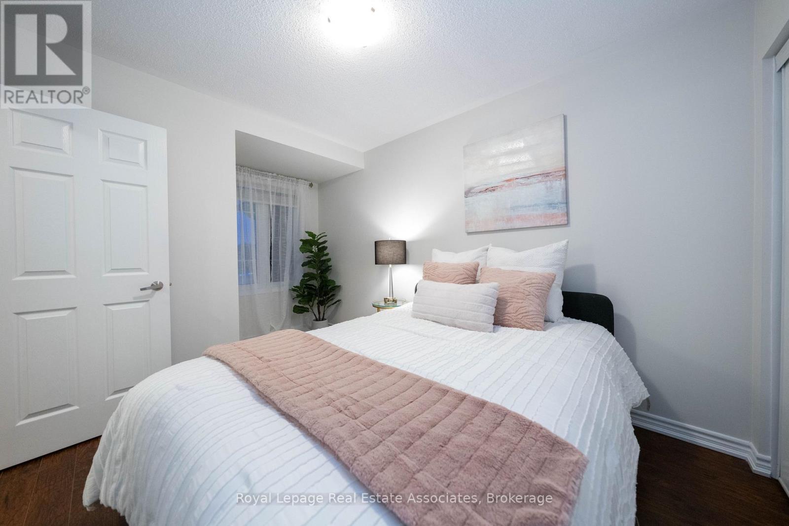 303 Chuchmach Close, Milton, ON - Indoor Photo Showing Bedroom